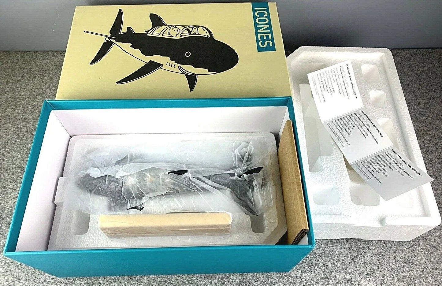 Statuette Moulinsart 46402 Shark Submarine "Les Icones" 2021 Tintin 26cm Resin Model