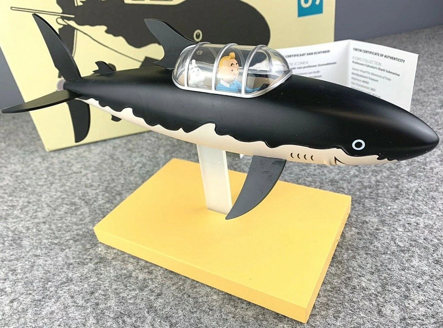 Statuette Moulinsart 46402 Shark Submarine "Les Icones" 2021 Tintin 26cm Resin Model