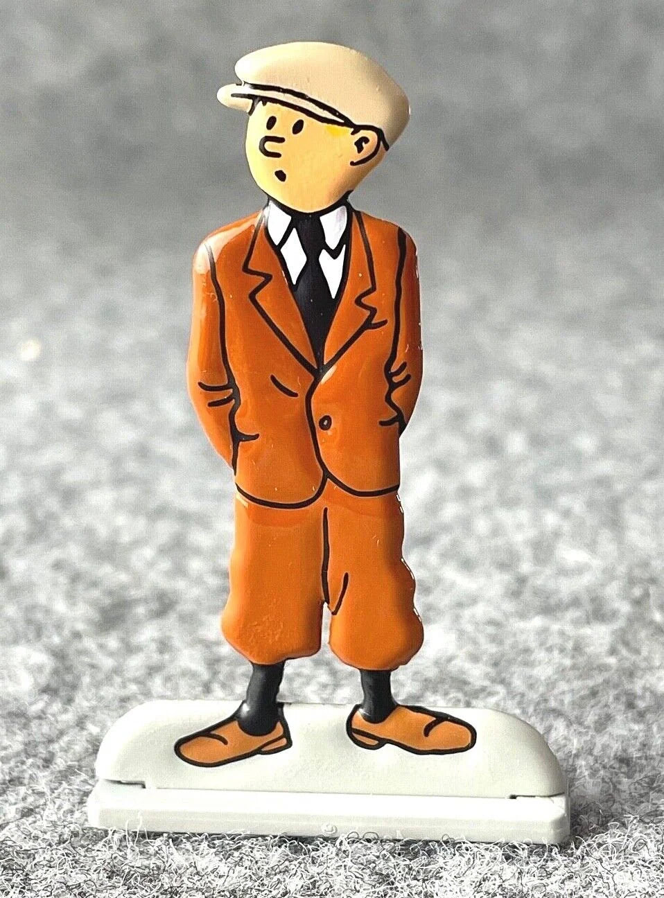 ARCHIVES TINTIN 2D Metal Figurine: Tintin Waits for Boat Broken Ear ML Model Figure
