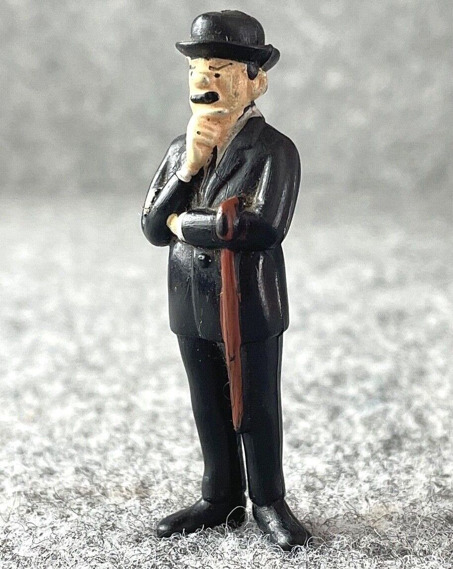Thompson ESSO Tintin Figurine - Vintage 1973 Lake of Sharks Belvision 5cm Figure