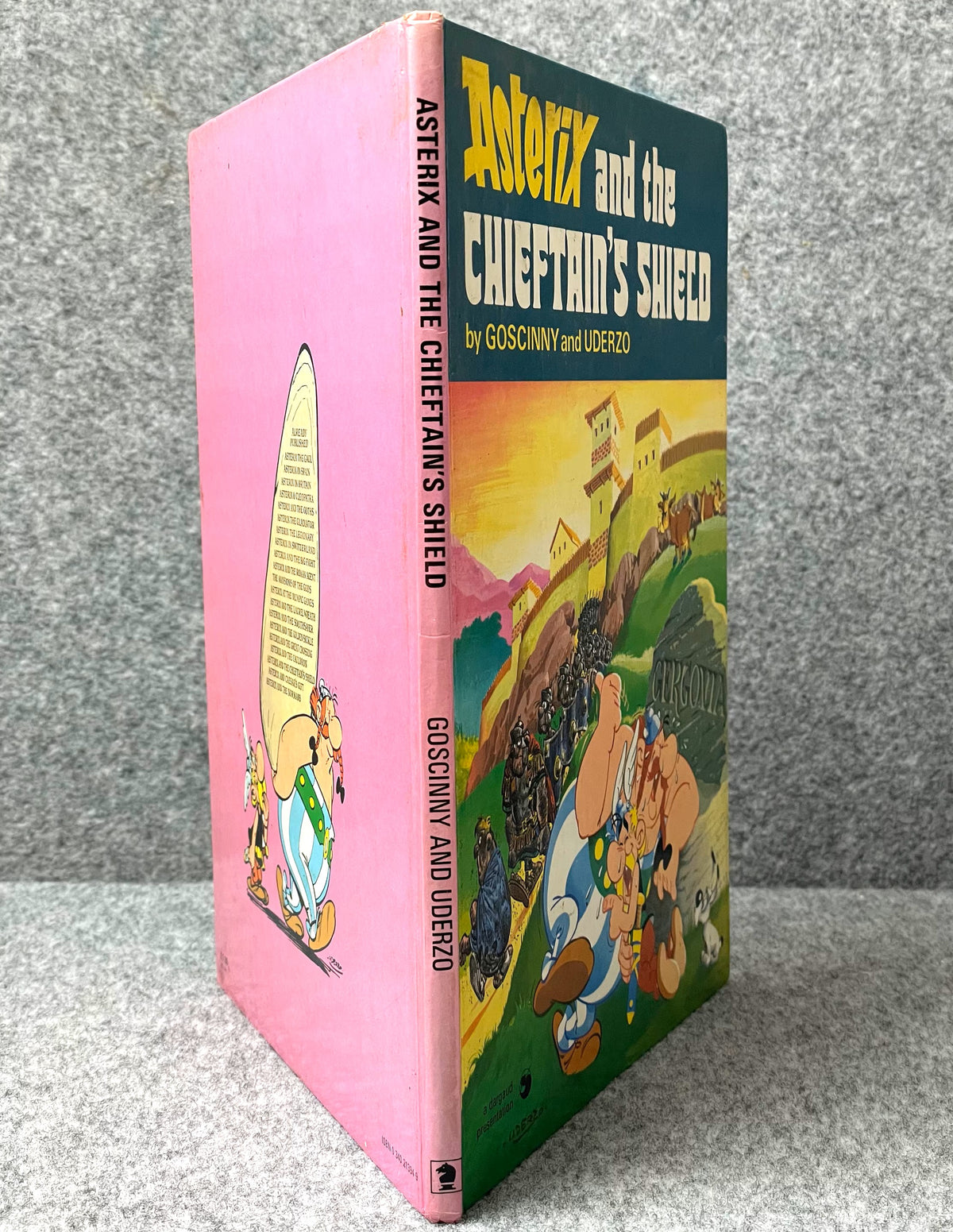 Asterix & Chieftains Shield 1978 Hodder/Stoughton 2nd UK Edition Rare HB Comic Book Uderzo