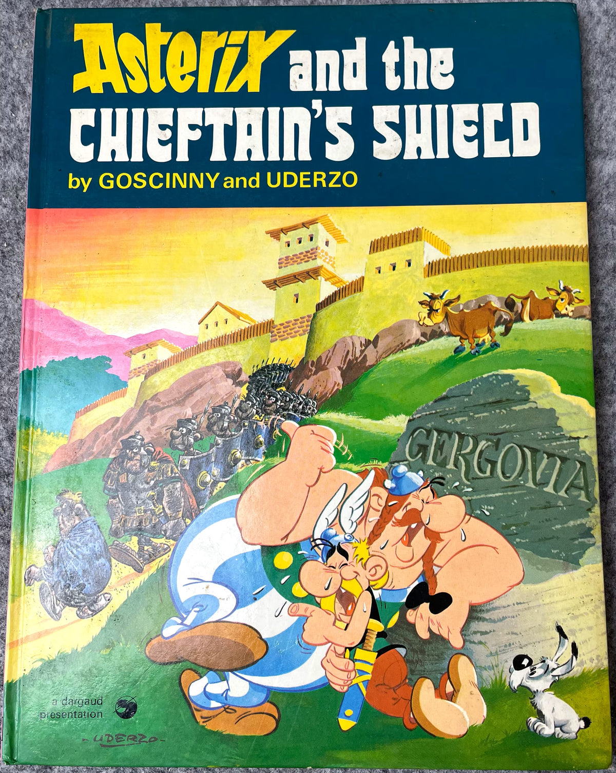 Asterix & Chieftains Shield 1978 Hodder/Stoughton 2nd UK Edition Rare HB Comic Book Uderzo