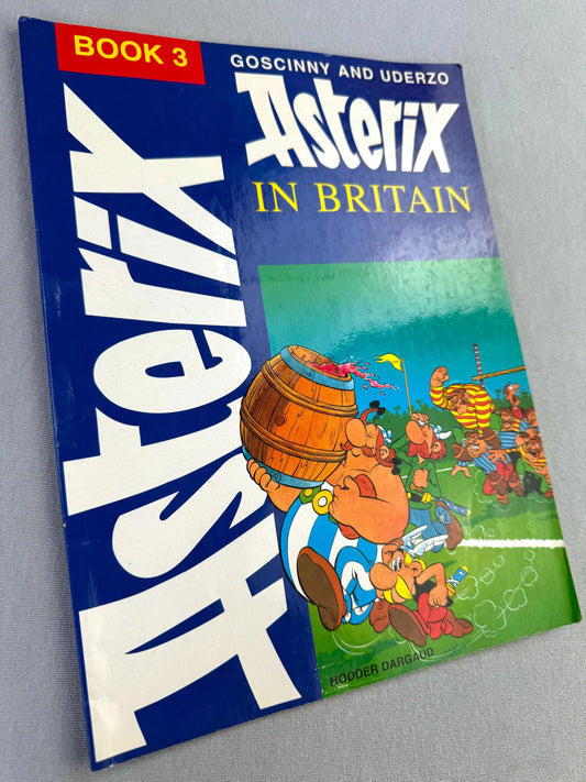 Asterix In Britain - Paperback Hodder & Dargaud 1990s UK Edition
