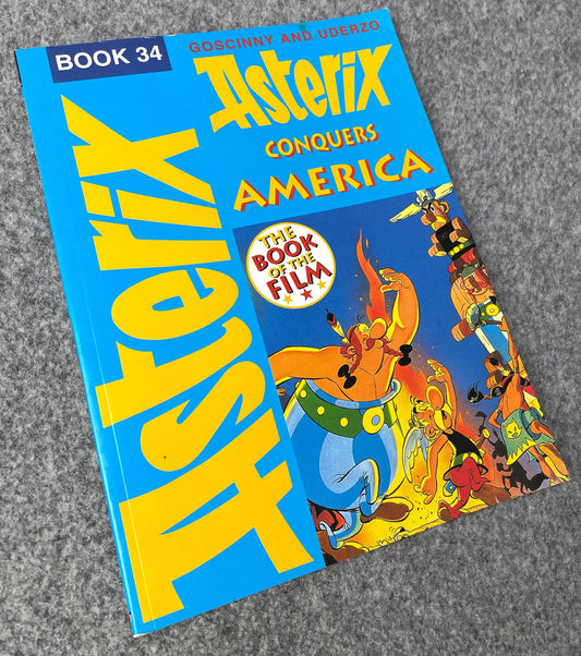 Asterix Conquers America- Paperback Hodder & Dargaud 1990s UK Edition