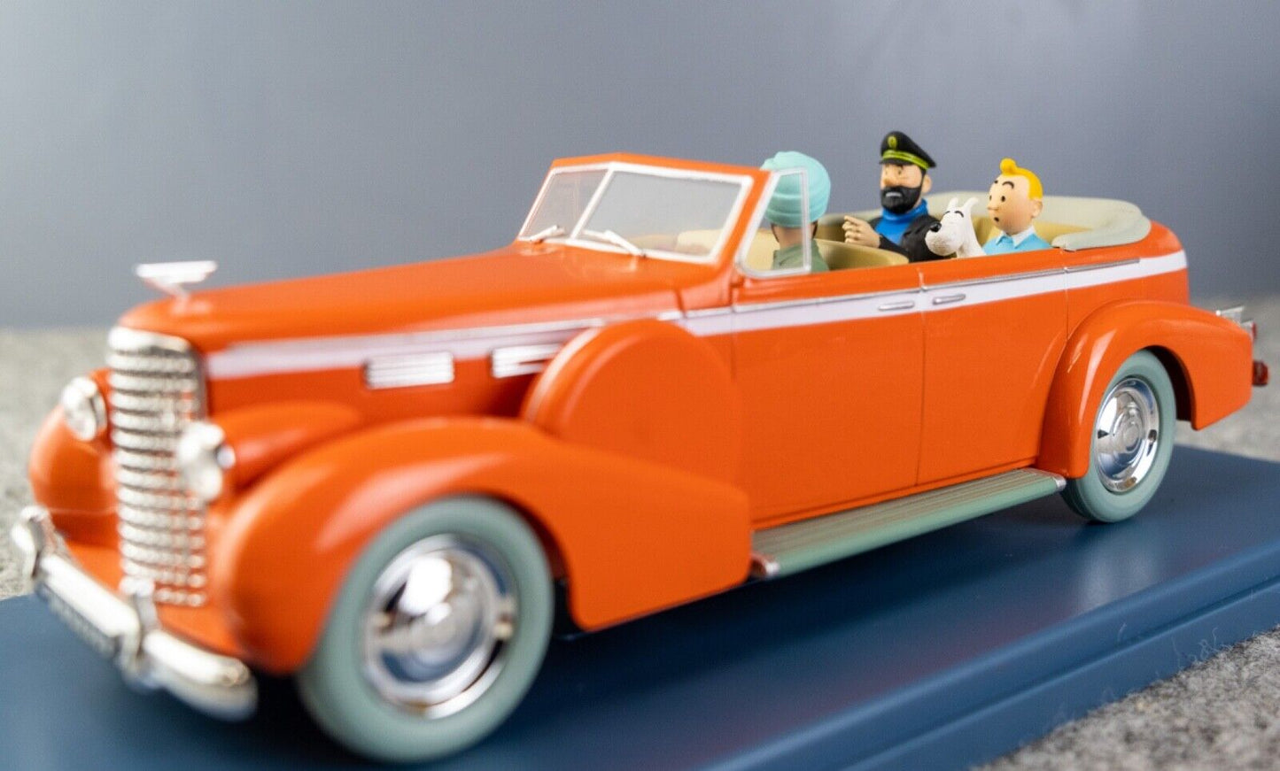 HACHETTE TINTIN 1/24 29903 New Delhi Taxi: Cadillac Fleetwood Model Car #3 Tibet