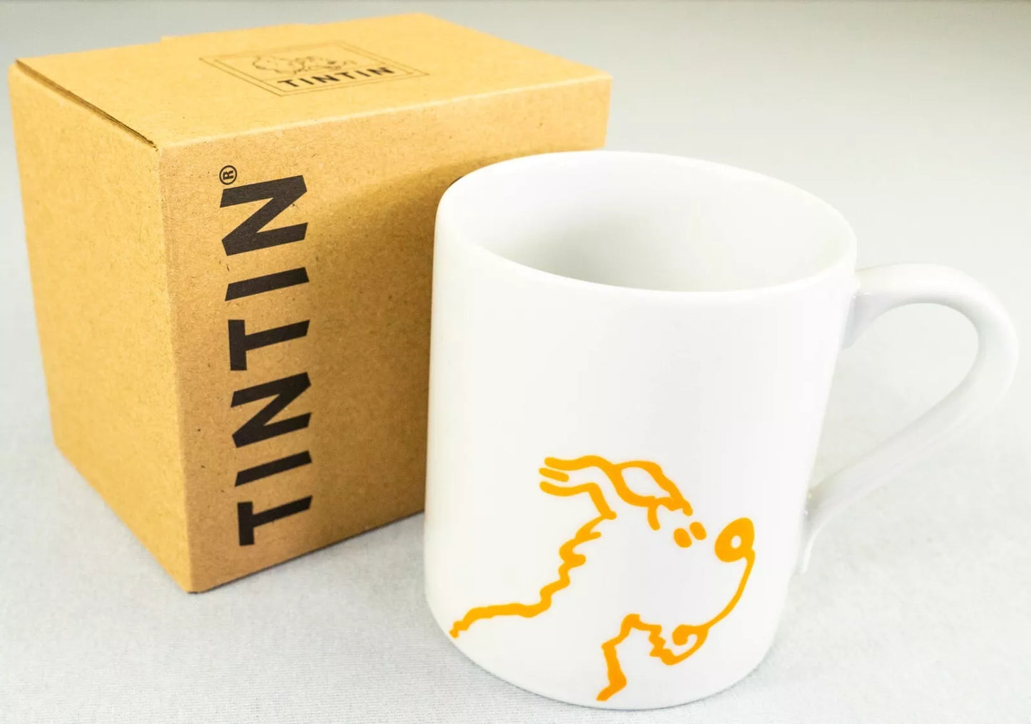 Moulinsart Tintin Calligraphy Character Mug:  Snowy yellow 2022