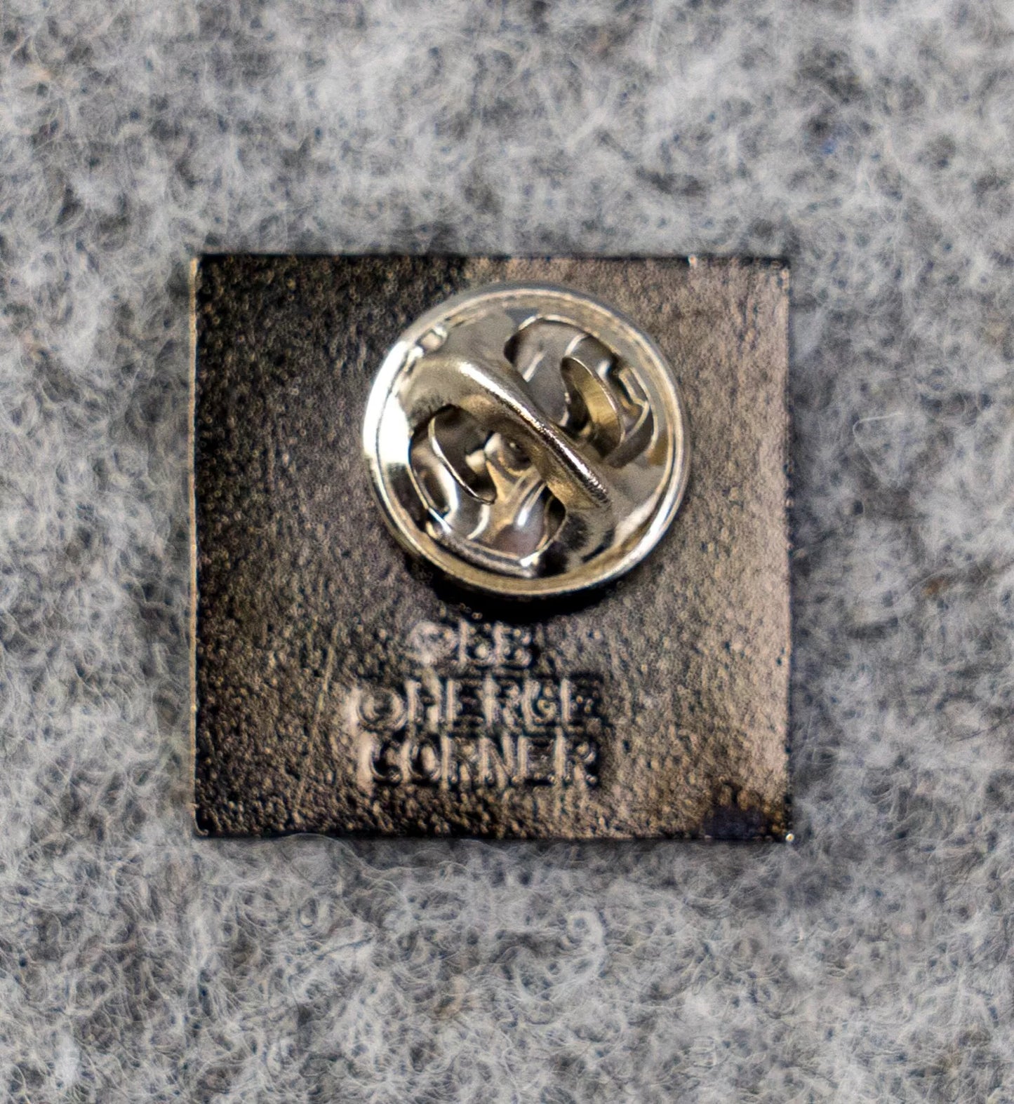 Thompson Chewing Pin Badge: Tintin Character Head Metal Lapel Pin Moulinsart Hergé