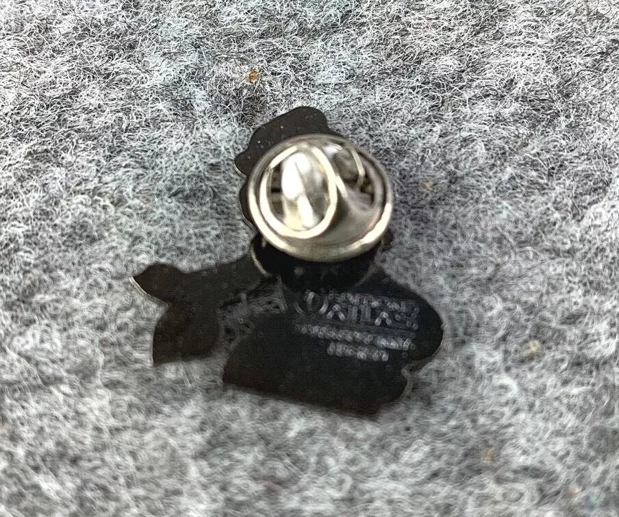 Impedimenta Pin Badge: Vintage Goscinny Collectible Lapel Pin Asterix & Obelix Editions Atlas