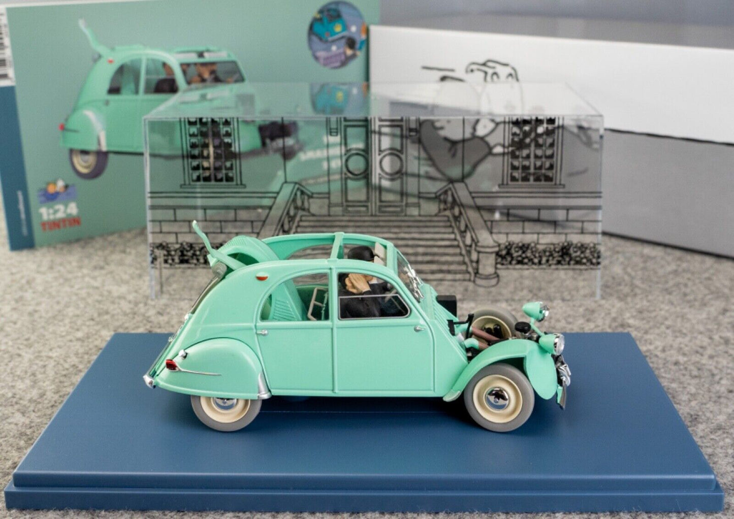 VOITURE TINTIN 1/24 29911 Crashed 2CV Car: Castafiore Emerald Hachette Model #11