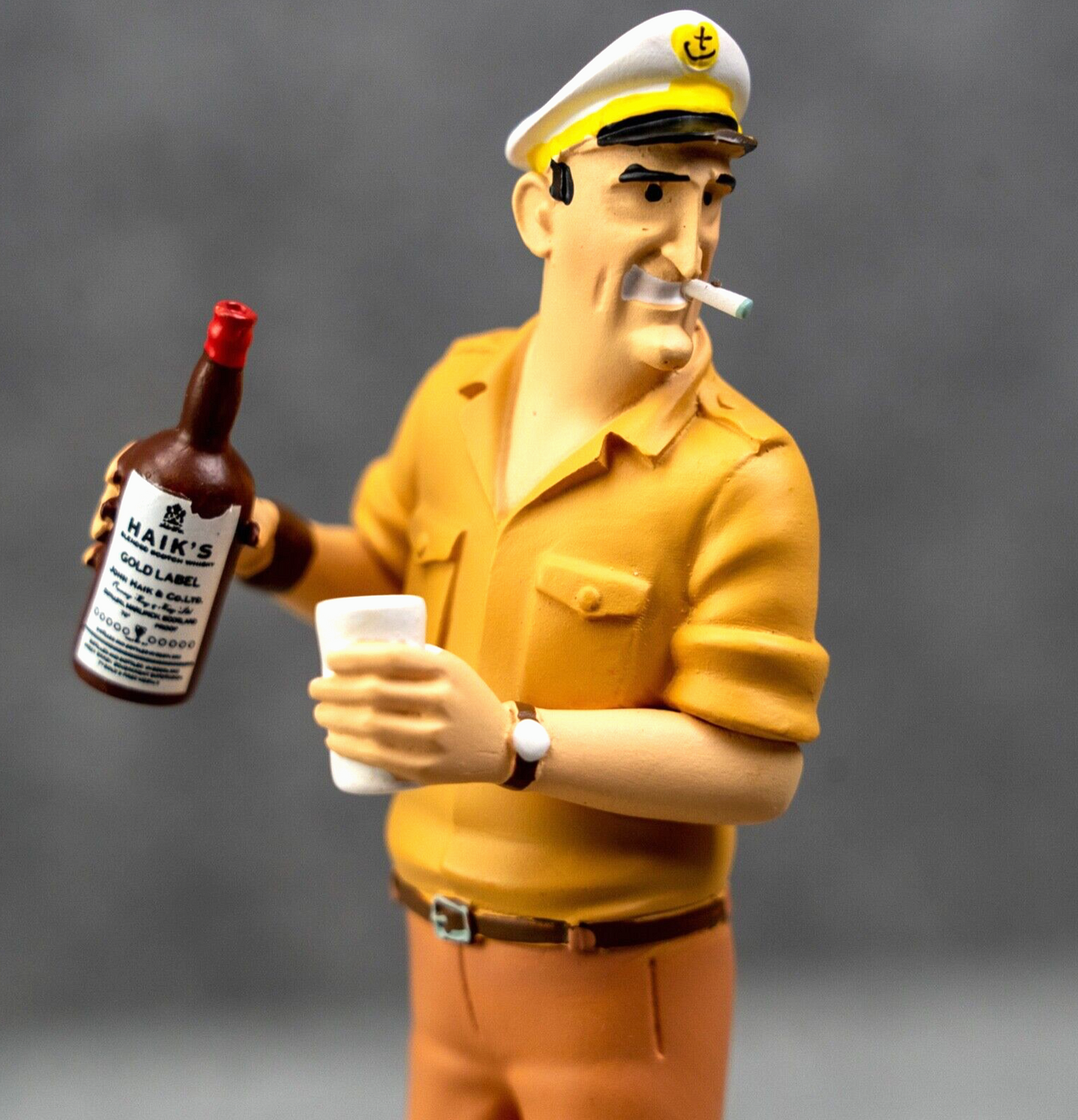 Tintin Figurine Moulinsart 42233 Allan: Red Sea Sharks 12cm Resin Figure 21