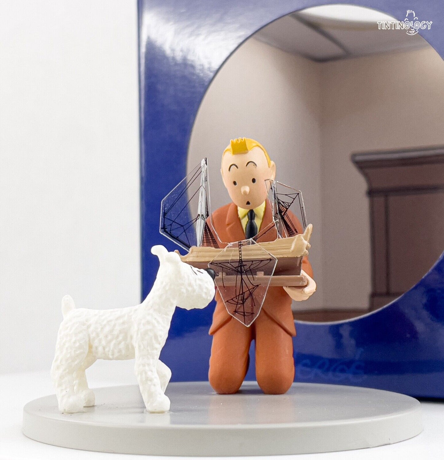 Tintin Finds ship - Secret Unicorn Moulinsart Box Scene Figurine 9cm Model Coffret