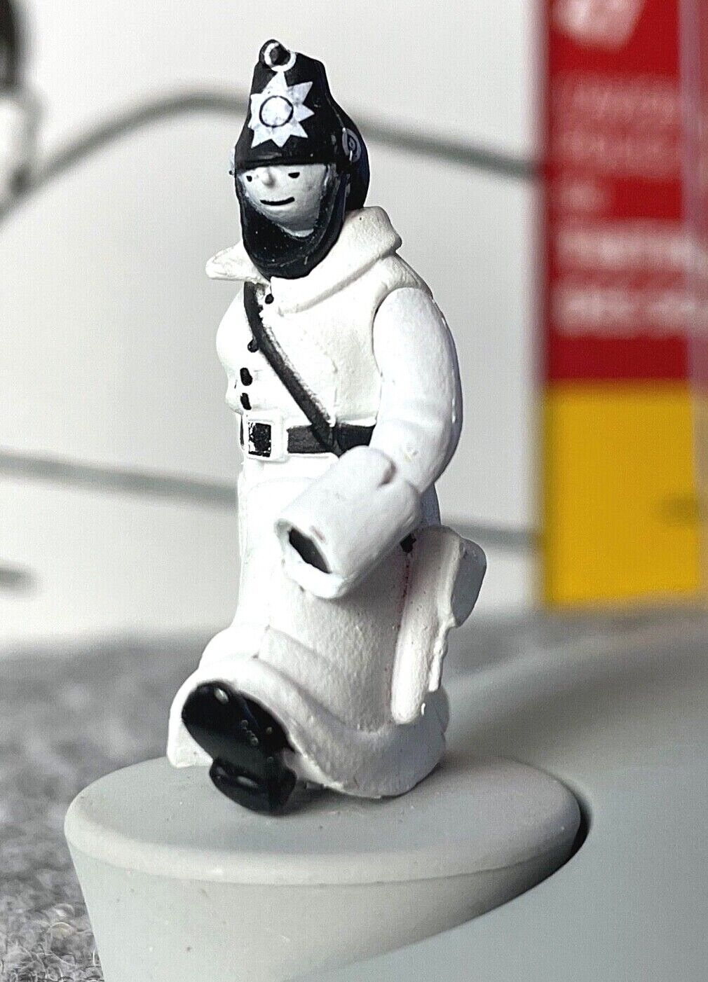 Hachette Tintin Plane #47 Police Plane: Land of Soviets Model Avion +Figure