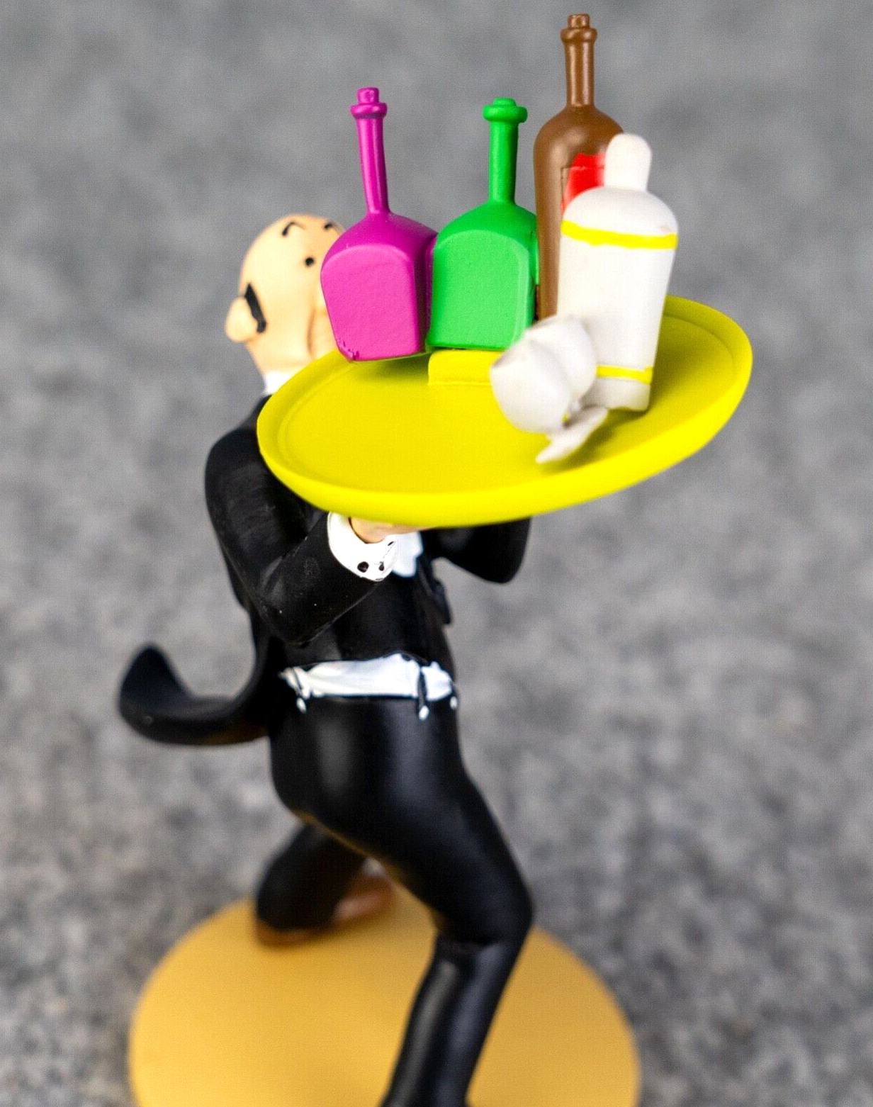 Tintin Figurine Moulinsart 42189 Nestor Slipping 7 Crystal Balls 12cm Figure 18