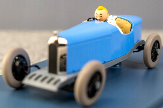 HACHETTE TINTIN 1/24 29909 Blue Amilcar: Land of Soviets Hachette Model #9