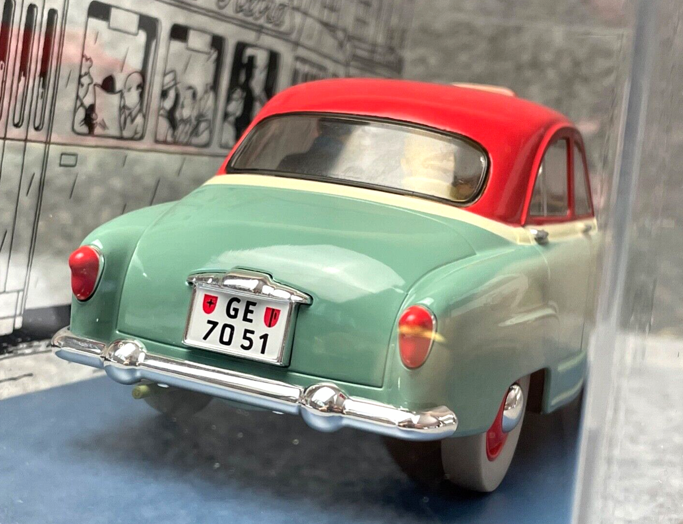 VOITURE TINTIN 1/24 29929 Simca Taxi: Calculus Affair Hachette Model car #29