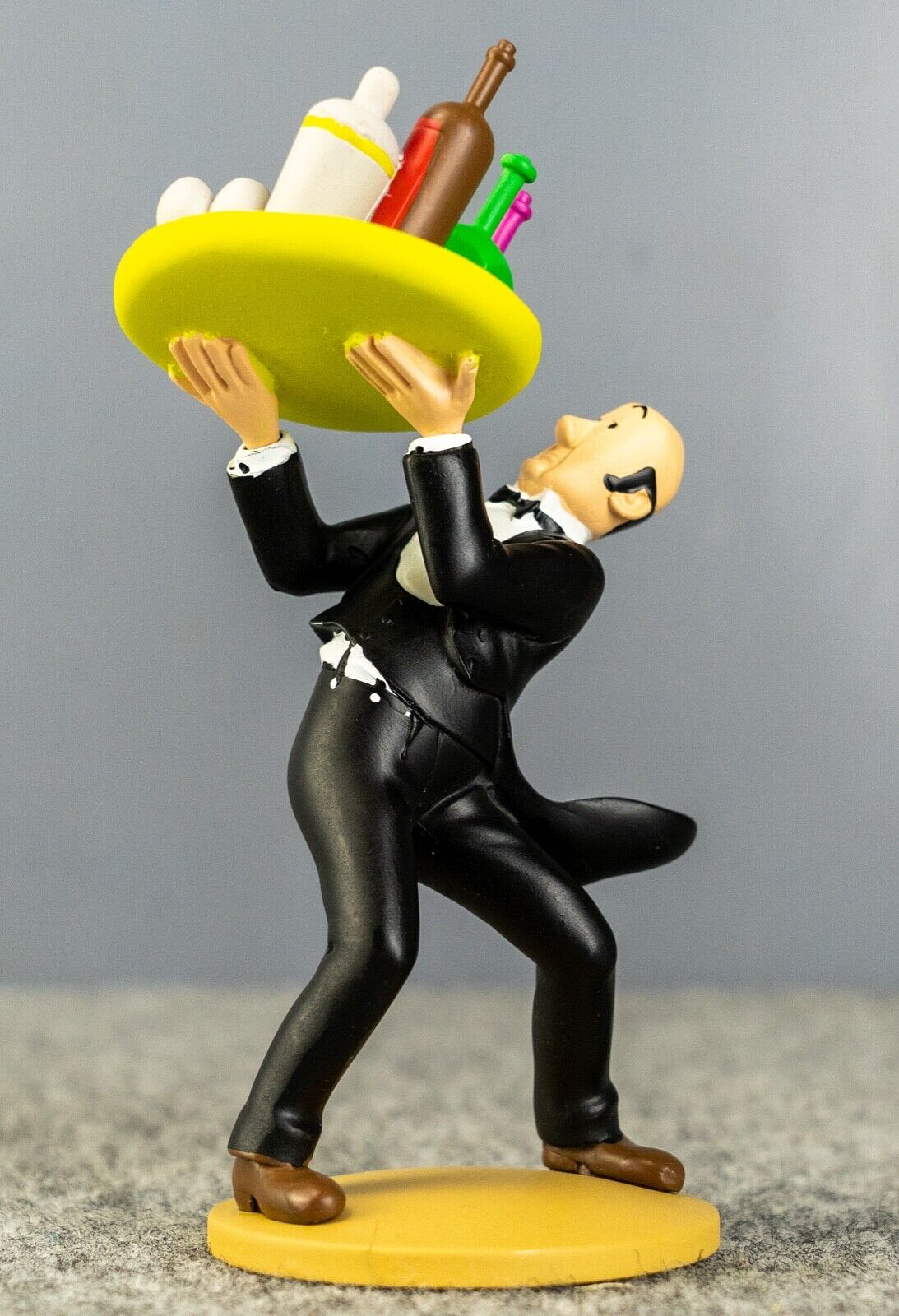 Tintin Figurine Moulinsart 42189 Nestor Slipping 7 Crystal Balls 12cm Figure 18