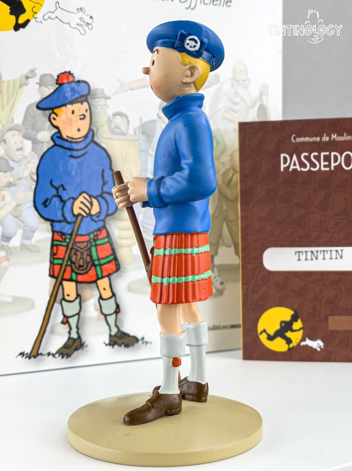 Tintin Figurines #22 Tintin in kilt - The Black Island Herge model Moulinsart Figure