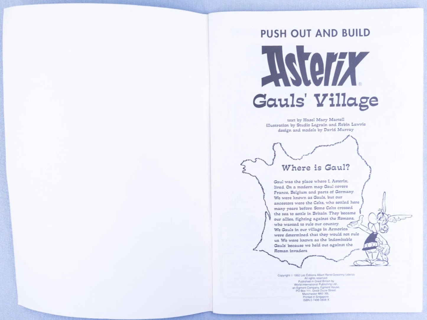 Asterix Game Book: Asterix Gauls Village Push out & Build Gocinny-Underzo 1992 UK Edition