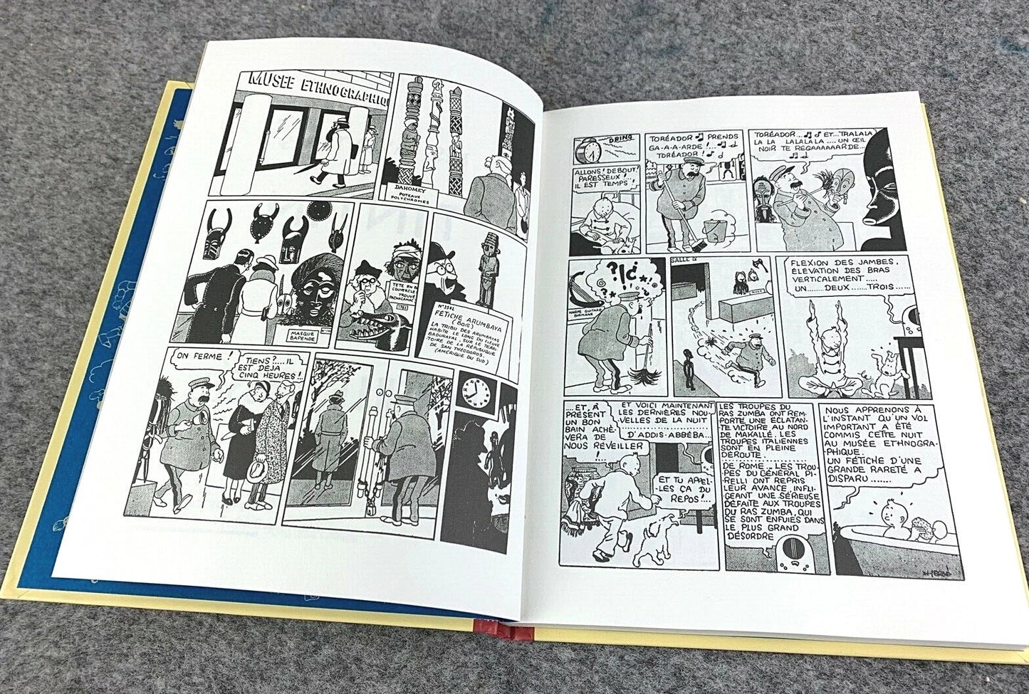 L'Oreille cassée Rare B&W MINI Facsimile French 1st Edition 1980s HB Tintin Book