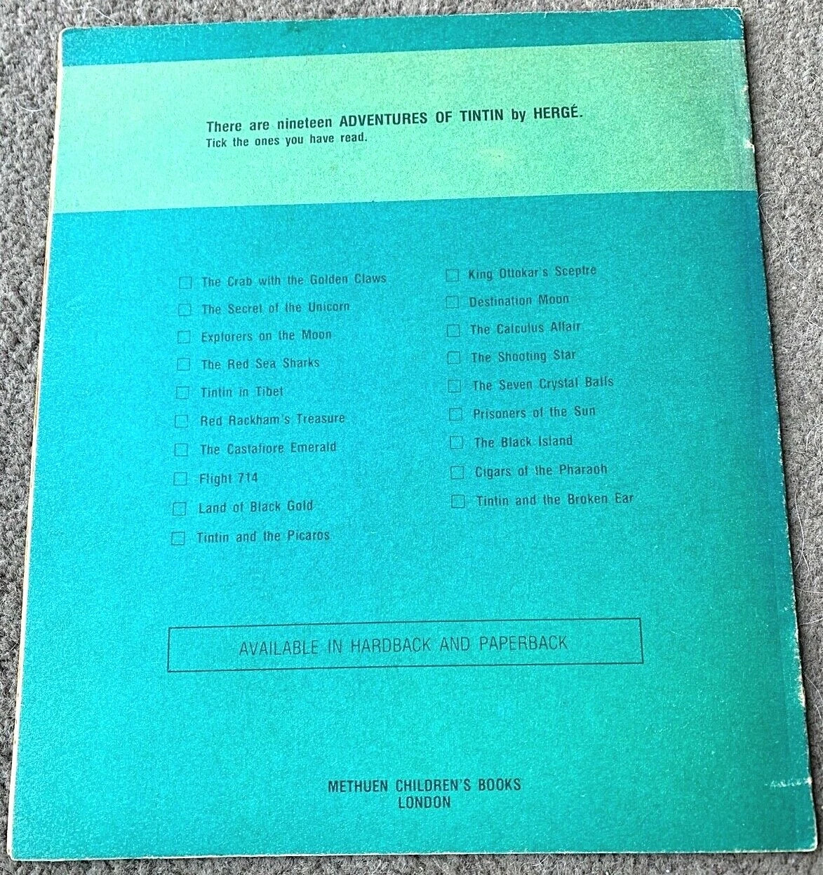 Volume 4 of 12 - Tintin Painting & Drawing Book Methuen 1977 1st Edition