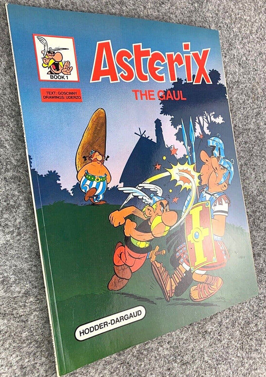 Asterix The Gaul- 1970/80s Hodder/Dargaud UK Edition Paperback Book Uderzo