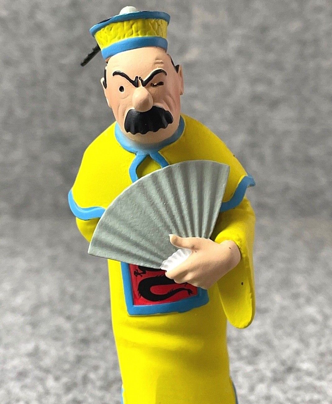 Tintin Figurines Officielle # 68 Chinese Thomson: Blue Lotus ML resin Figure