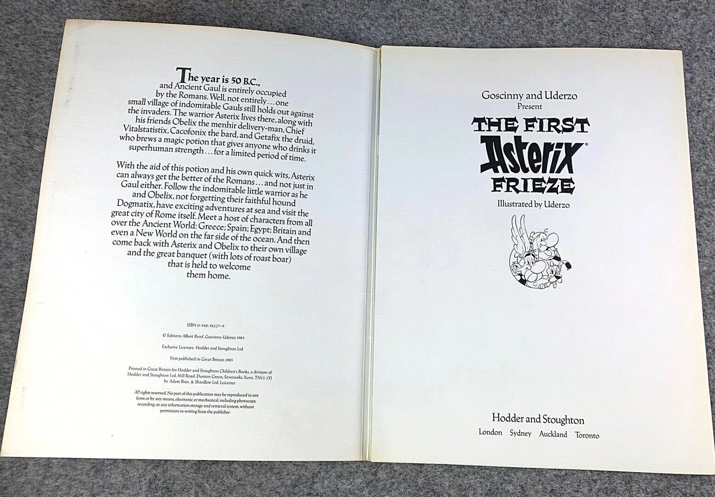 The First Asterix Frieze - Paperback Hodder & Stoughton 1985 UK 1st Edition
