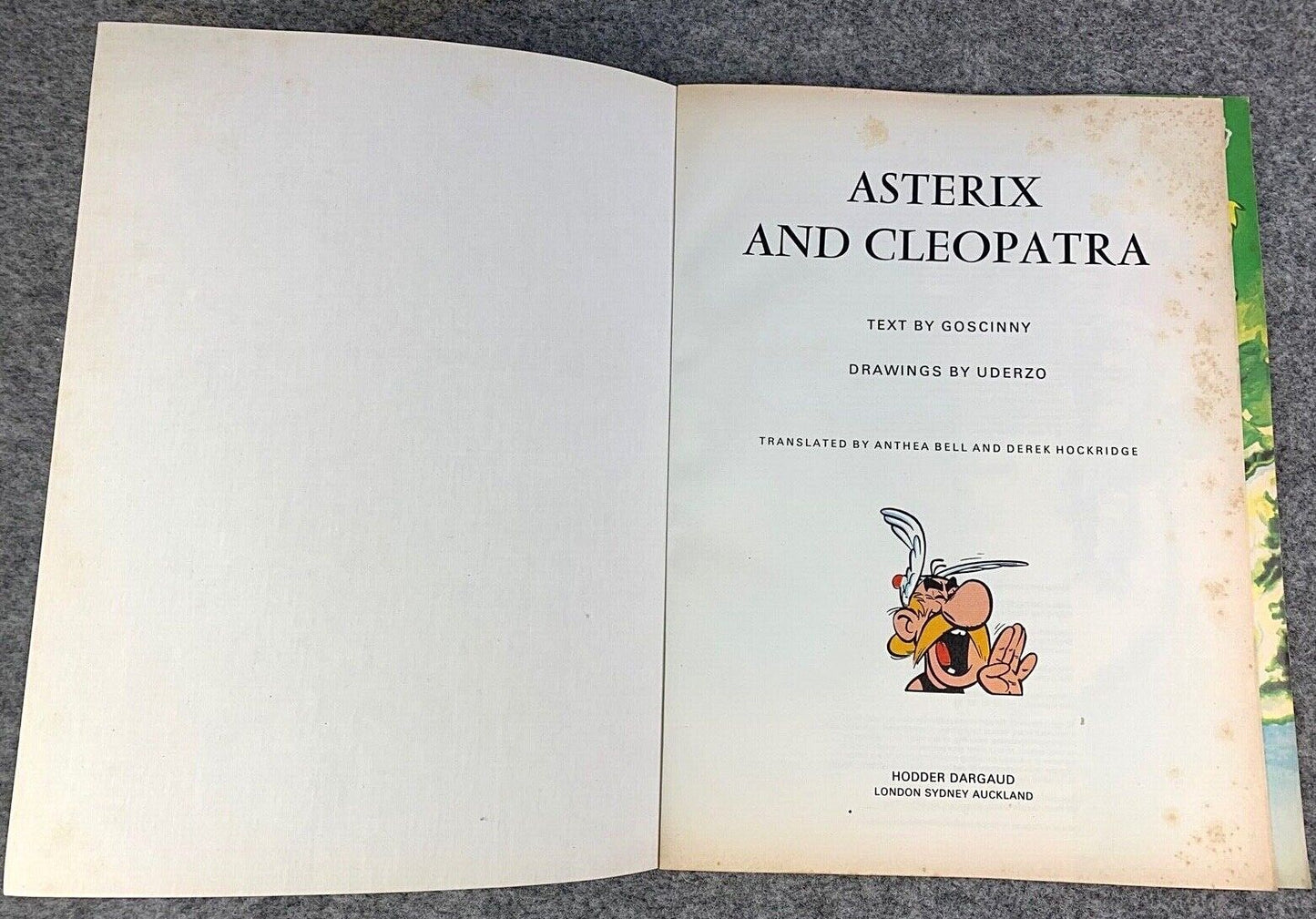 Asterix & Cleopatra - 1980s Hodder/Dargaud UK Edition Paperback Book Uderzo