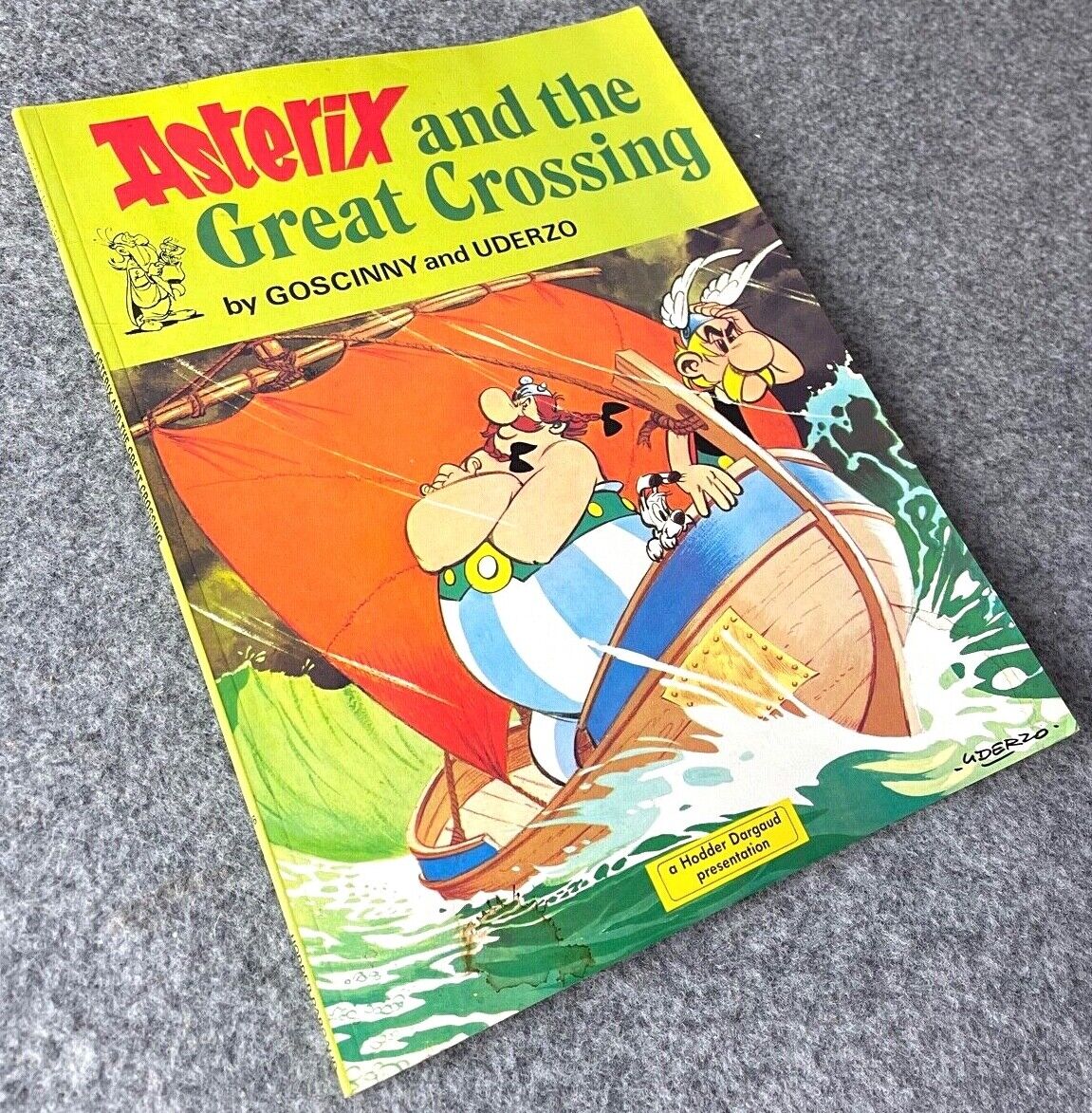 Asterix & the Great Crossing - 1970/80s Hodder/Dargaud UK Edition Paperback Book Uderzo