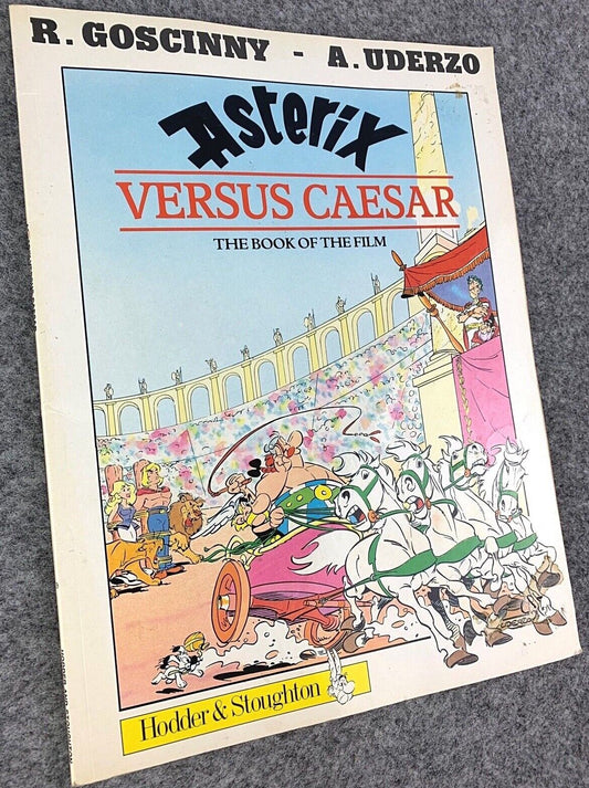 Asterix Versus Caesar - 1970/80s Hodder/Dargaud UK Edition Paperback Book Uderzo