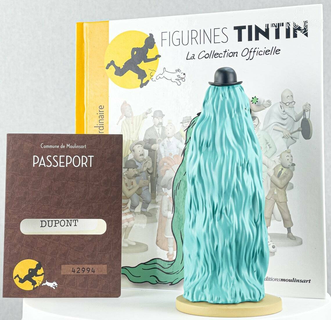 Tintin Figurines Officielle # 15 Thomson Green hair: Moon Herge resin Model