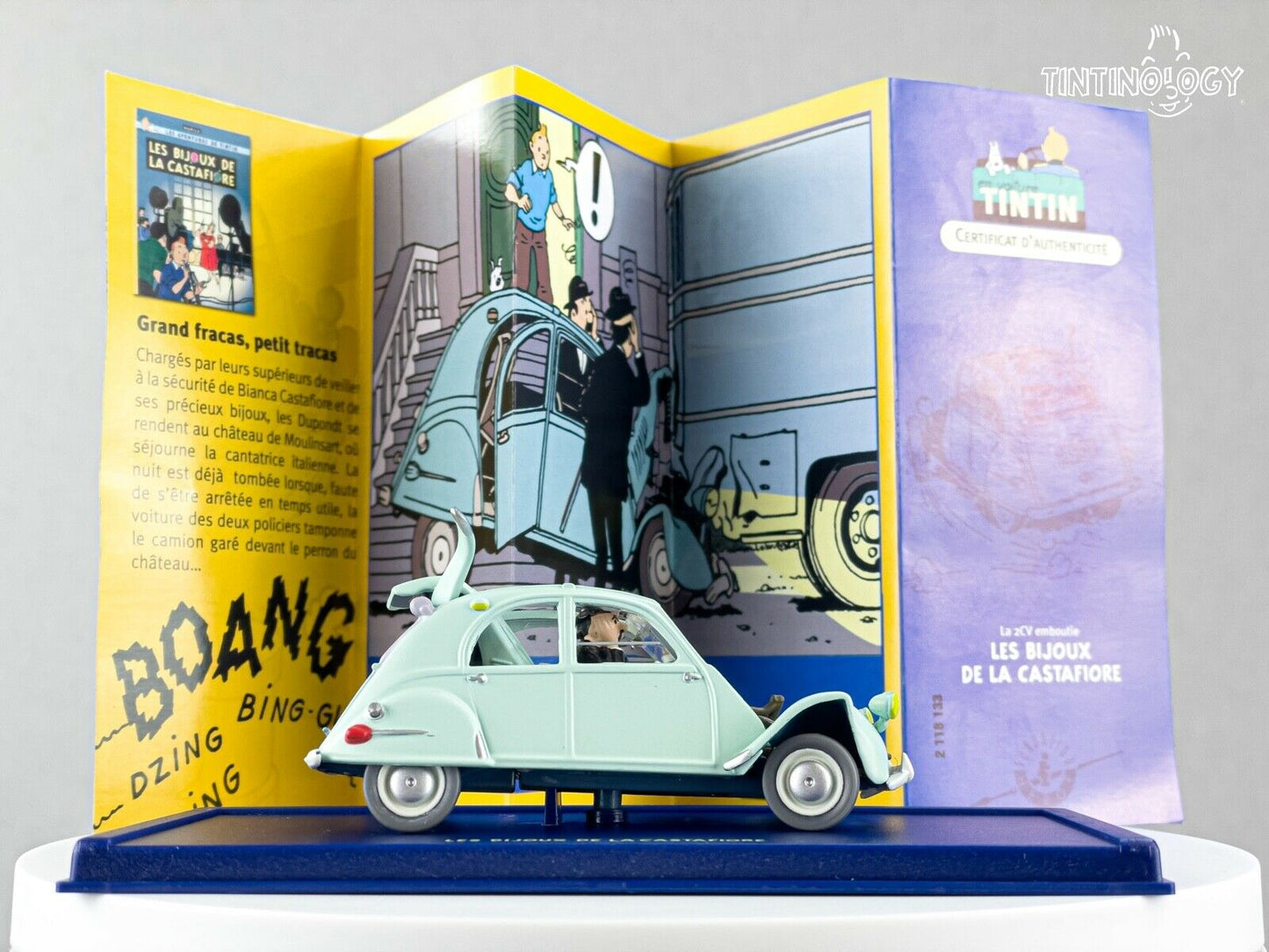 ATLAS TINTIN CAR # 33 Crashed 2CV Castafiore Emerald Herge model car 1/43 Scale