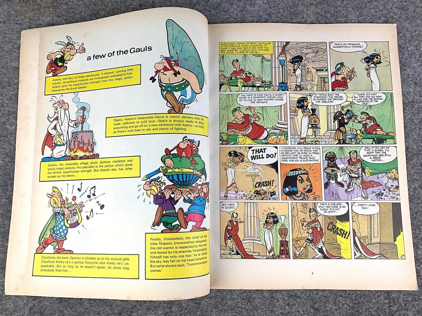 Asterix & Cleopatra - 1980s Hodder/Dargaud UK Edition Paperback Book Uderzo