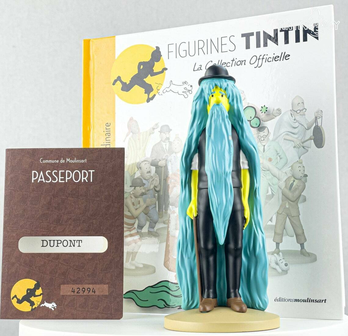 Tintin Figurines Officielle # 15 Thomson Green hair: Moon Herge resin Model