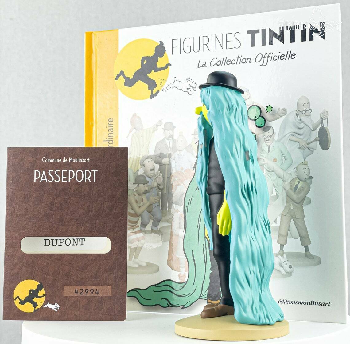 Tintin Figurines Officielle # 15 Thomson Green hair: Moon Herge resin Model