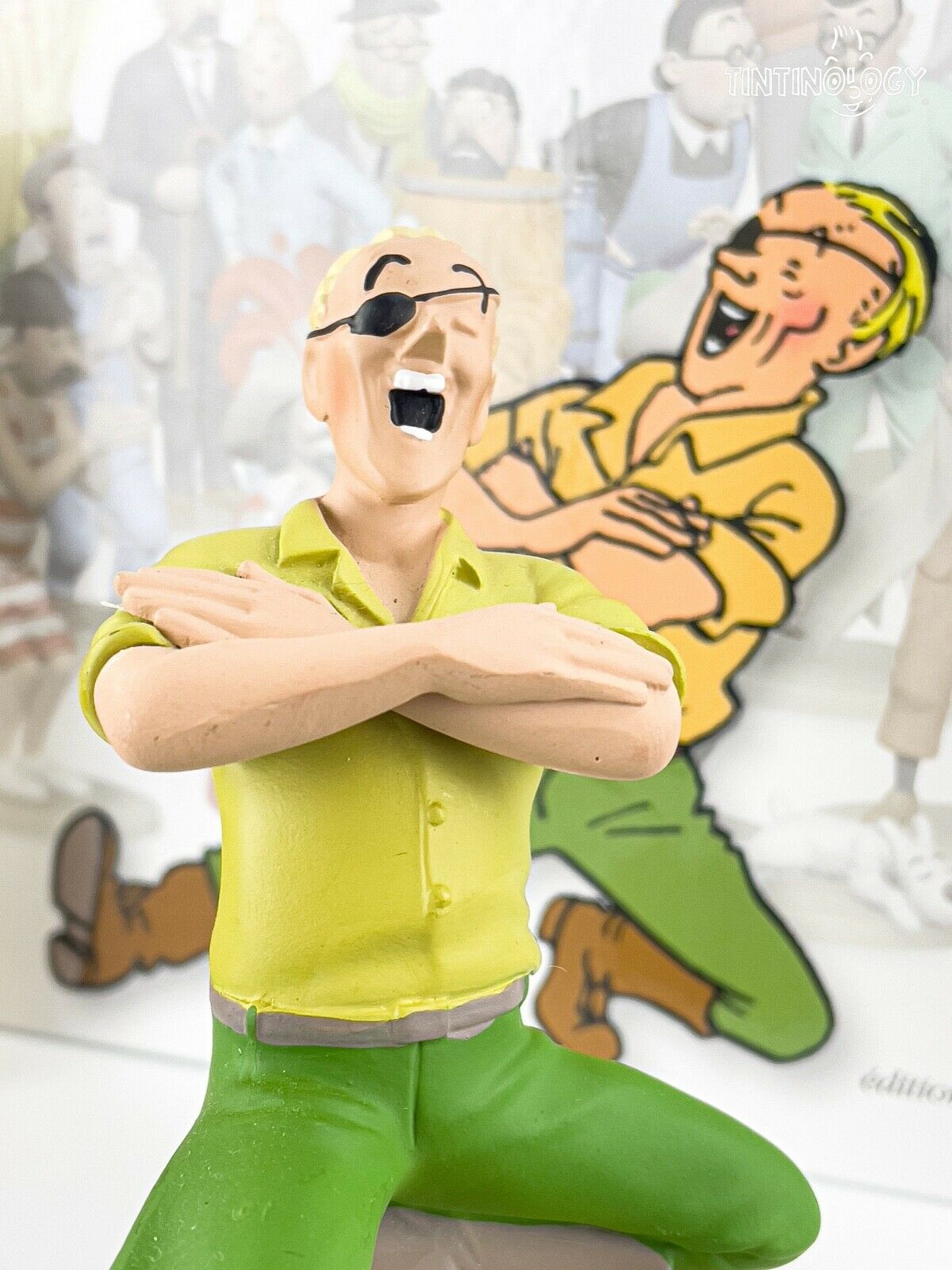 Tintin Figurine Officielle # 33 Skut Red Sea Sharks Herge model ML resin Figure