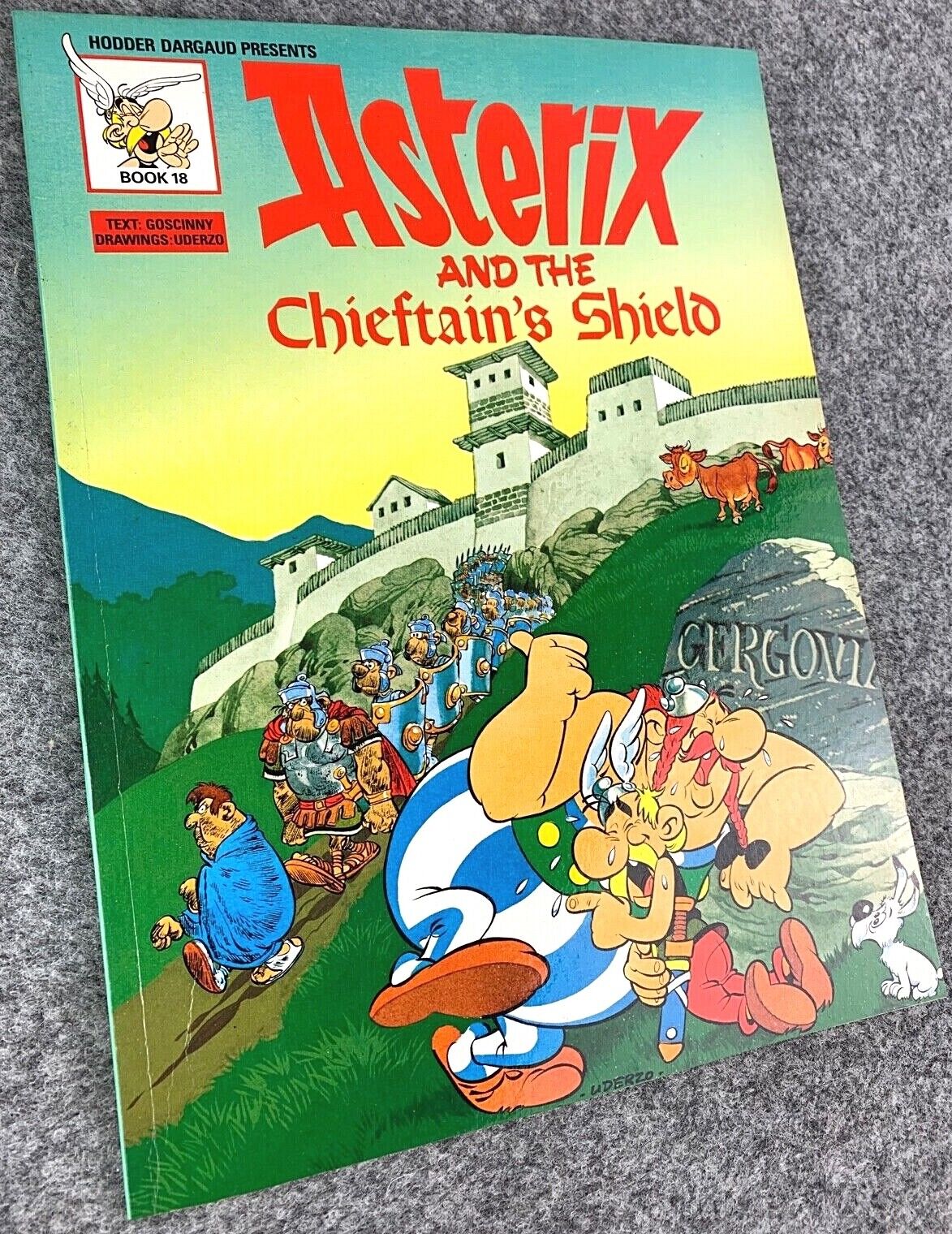 Asterix & the Chieftain's Shield - 1970/80s Hodder/Dargaud UK Edition Paperback Book Uderzo