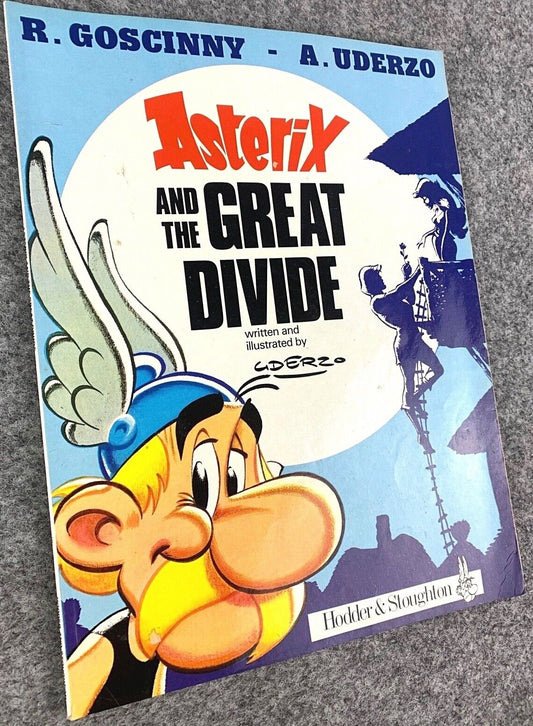 Asterix & the Great Divide - 1970/80s Hodder/Dargaud UK Edition Paperback Book Uderzo